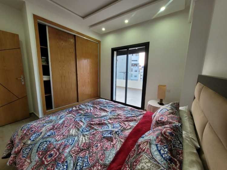 BEL APPARTEMENT AU CENTRE VILLE AVEC GRANDE TERRAS