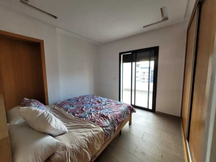 BEL APPARTEMENT AU CENTRE VILLE AVEC GRANDE TERRAS