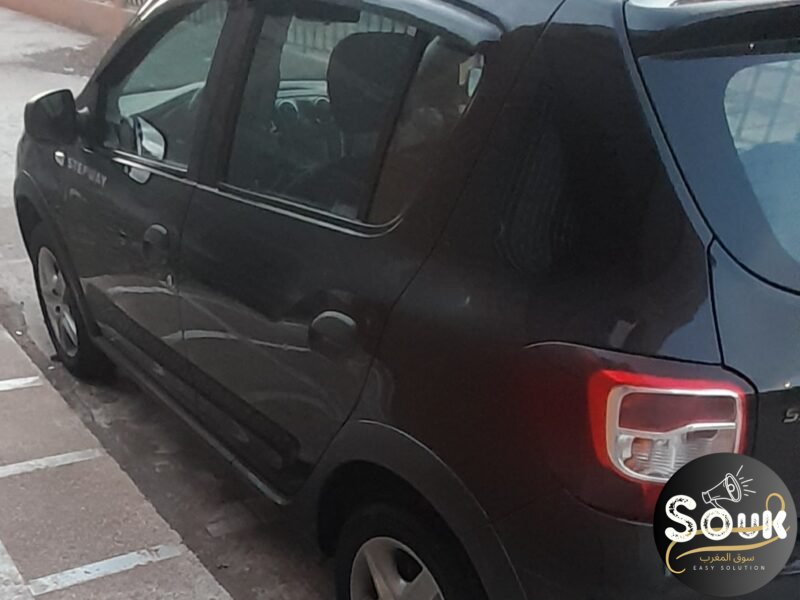 Dacia stepway 2015 kilométrage 93000 - Voiture d'occasion Maroc