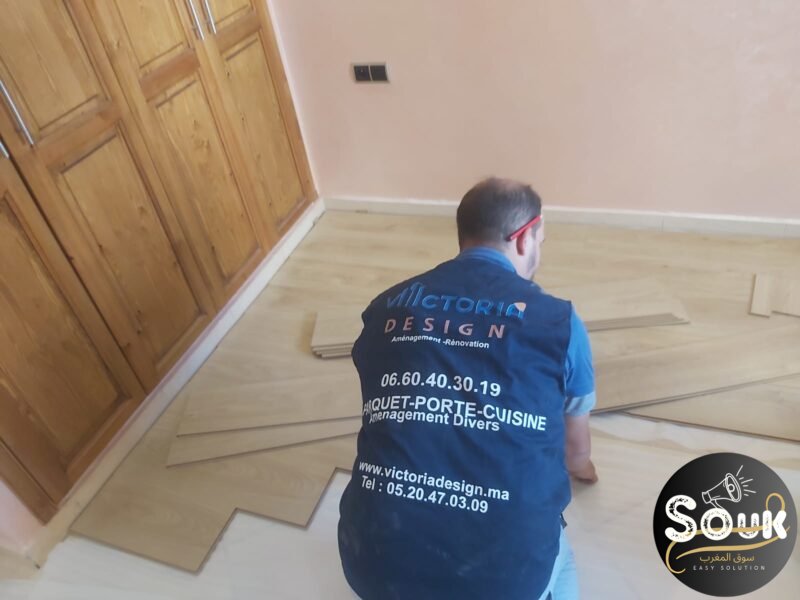 Parquet stratifié 8mmac4 inclut fourniture et pose - سوق المغرب