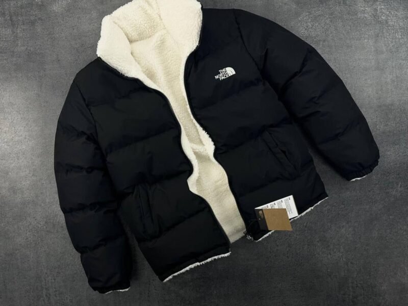 🧥 JACKET The North Face 🔥 ✅ متوفر بالمقاسات: 💸 جاكيت يلبس لجهتين الثمن: فقط 350 درهم 📦 التوصيل متوفر لجمع