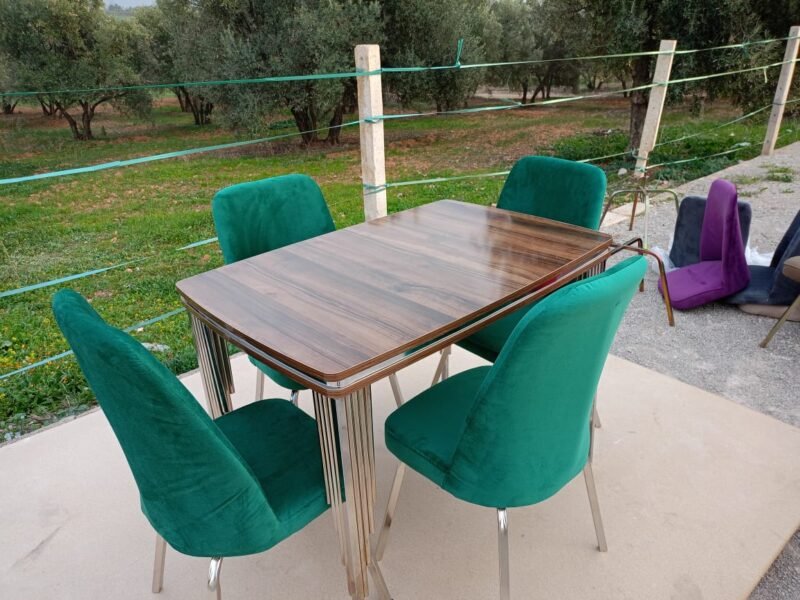 Salle a manger avec pieds inox - Accessoires maison Maroc