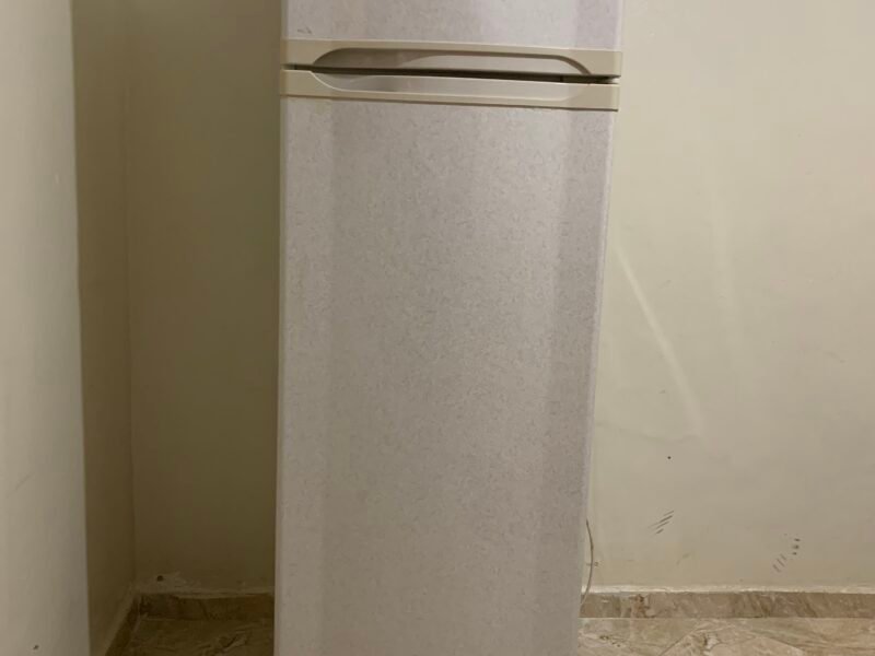 تلاجة في حالة جيدة - Accessoires maison Maroc