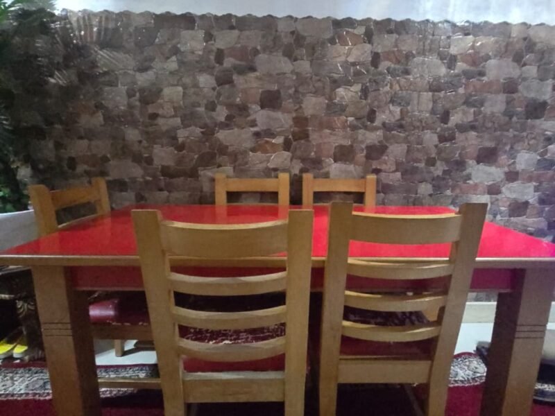 Table a manger - Petites Annonces du Maroc