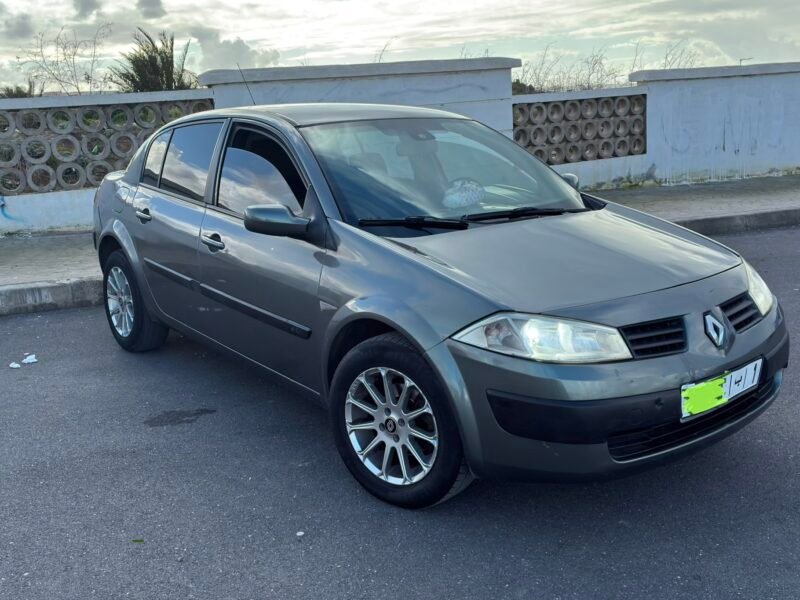 Megane 2 très propre